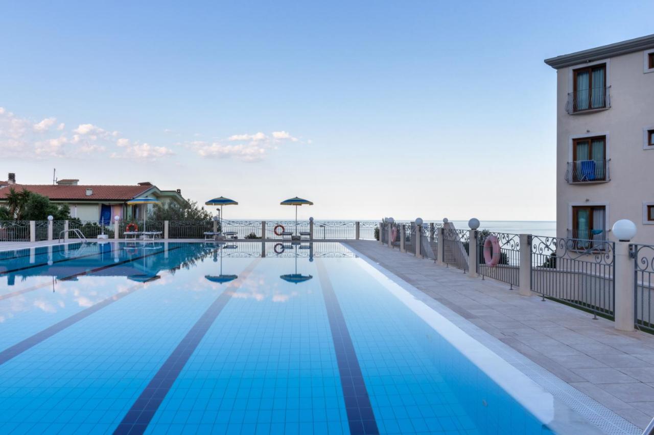 Hotel Brancamaria Cala Gonone Dış mekan fotoğraf