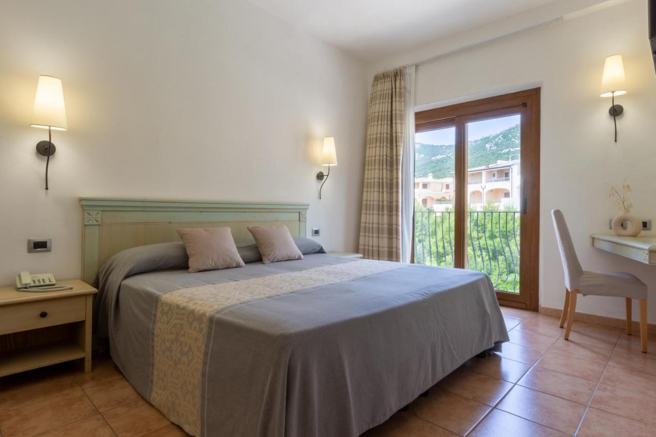 Hotel Brancamaria Cala Gonone Dış mekan fotoğraf