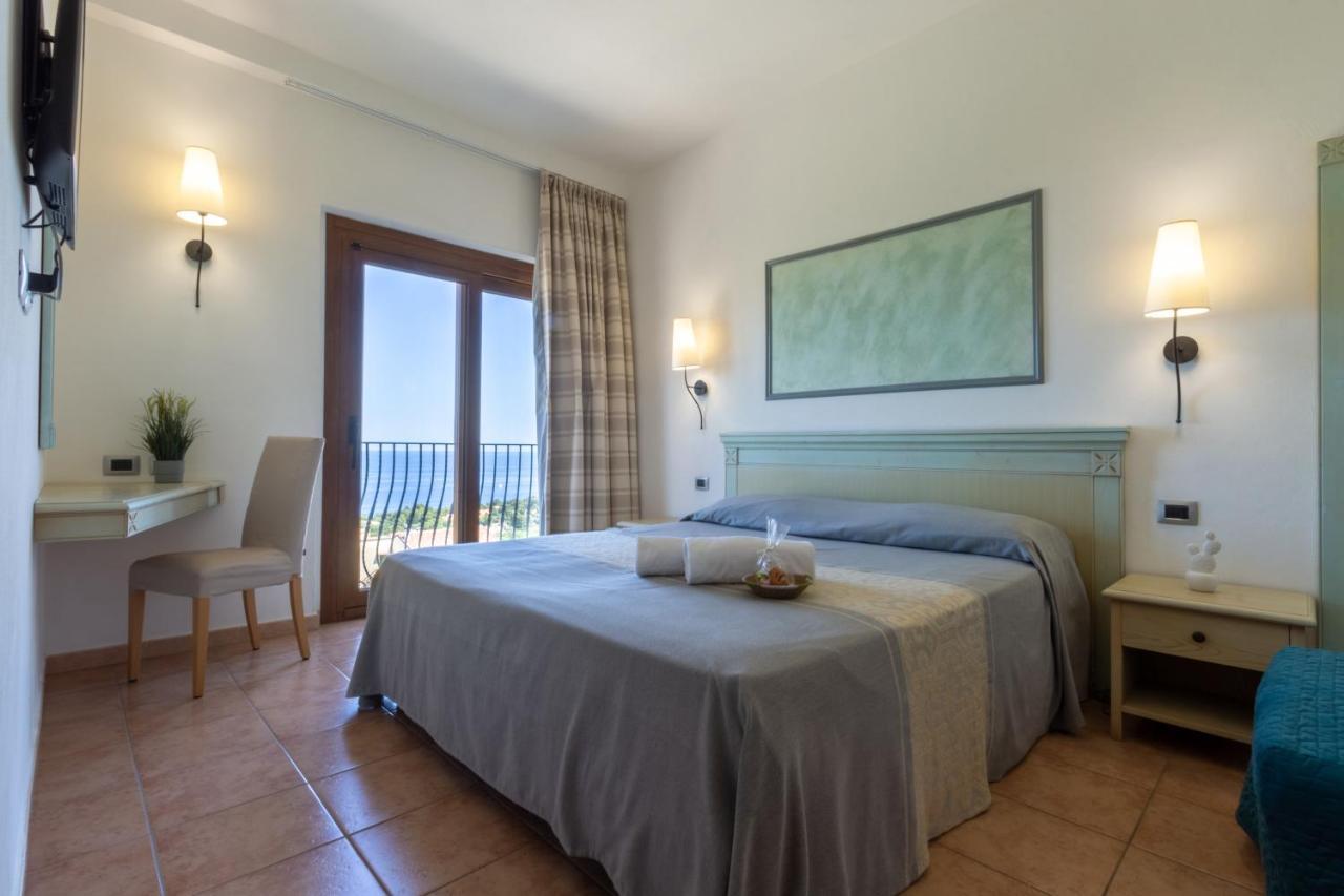 Hotel Brancamaria Cala Gonone Dış mekan fotoğraf