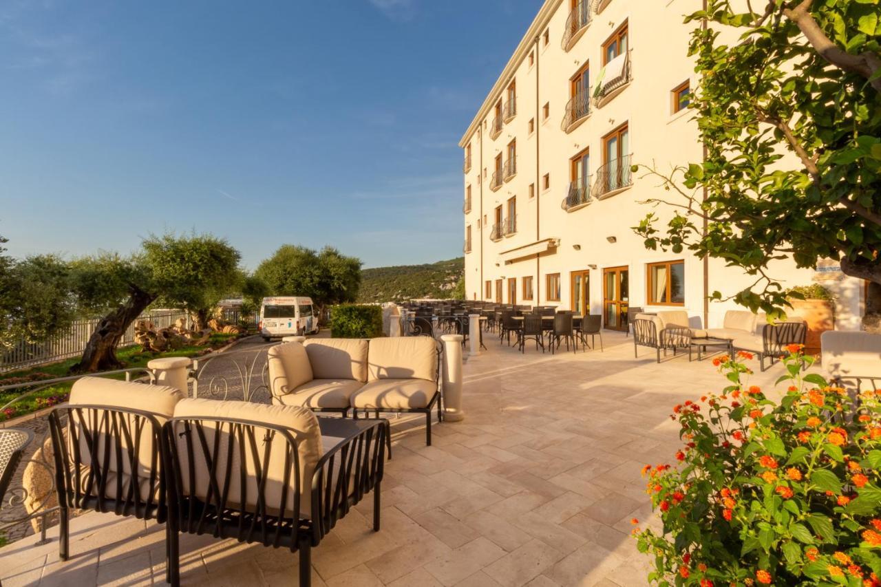 Hotel Brancamaria Cala Gonone Dış mekan fotoğraf