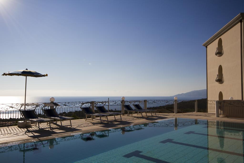 Hotel Brancamaria Cala Gonone Dış mekan fotoğraf