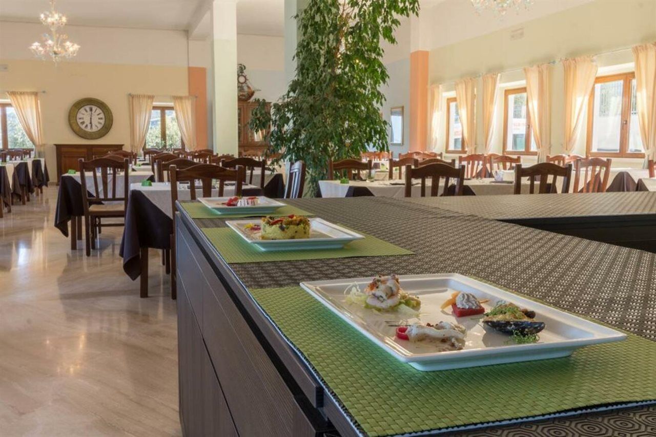 Hotel Brancamaria Cala Gonone Dış mekan fotoğraf